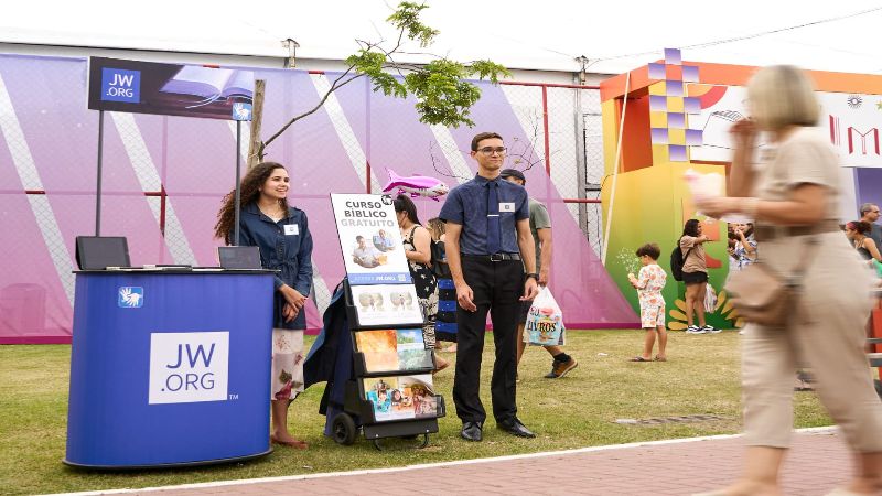 Publicações gratuitas oferecidas durante a FLIM, em Maricá