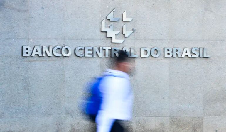 Mercado financeiro projeta inflação de 5%