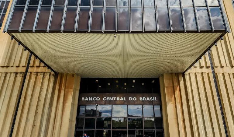 Copom eleva juros básicos da economia para 13,25%