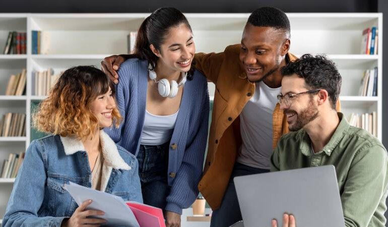 Estágio, trainee, mentoria e bolsa de estudos