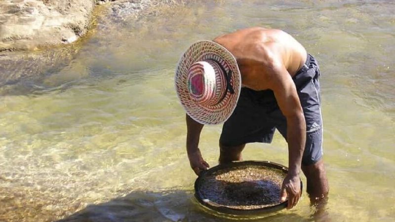 Dia Nacional do Garimpeiro