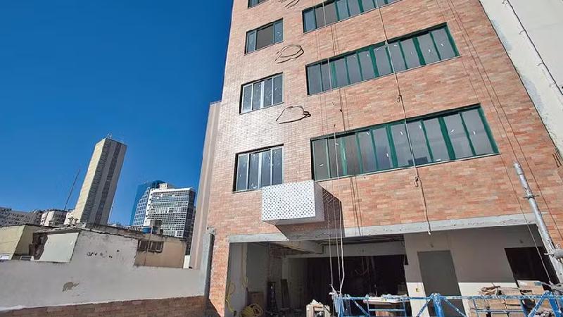 Imóveis de escritório abriga residência, hotel e instituição de ensino