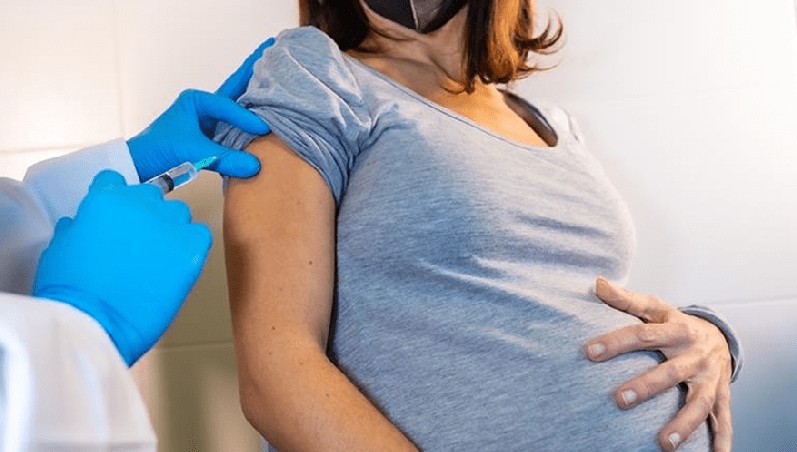 Família de promotora morta após vacina da covid receberá R$ 3,75 mi