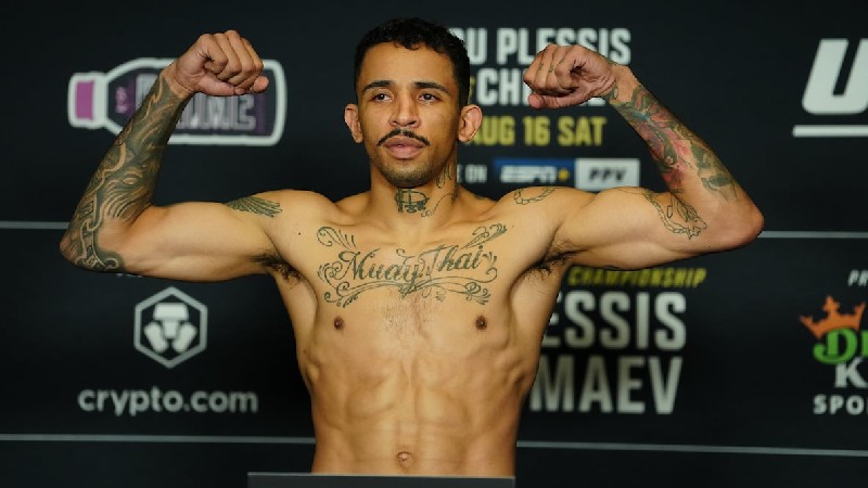 Brasileiros na balança do UFC 322