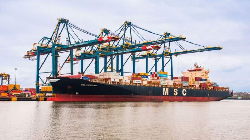 Governo do Brasil zera imposto de importação em mil itens