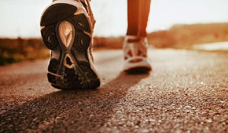 O Que Acontece com o Corpo ao Caminhar 30 Minutos por Dia?